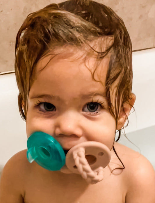 4 Best Books for Preparing your Toddle for the loss of their Pacifier