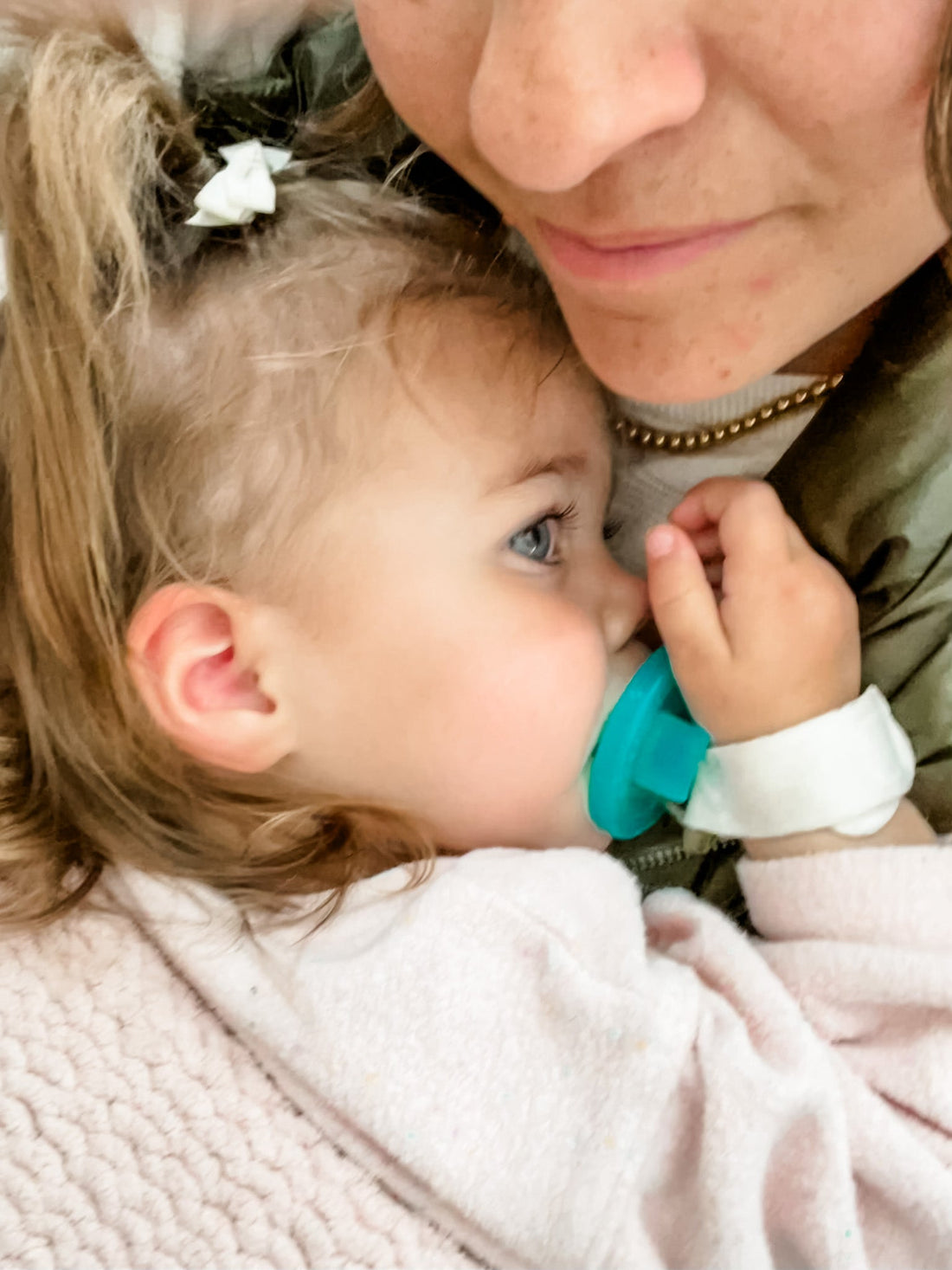 The Best Pacifiers for Sensitive Skin (Our Mom-Approved Picks)