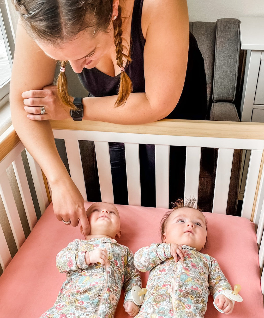 The BEST Comfort Tool for Clingy Babies (And Why Moms Love It Too)